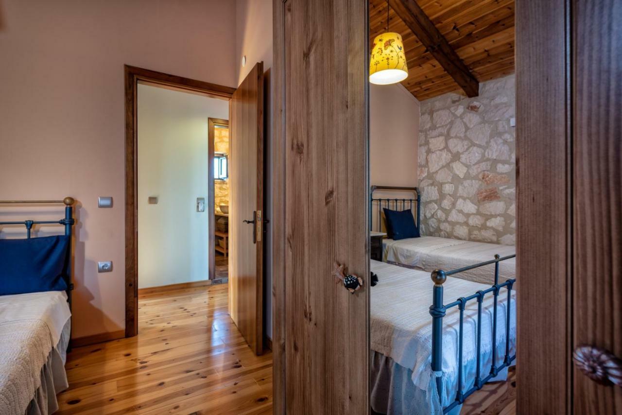 Orfeas Villa Méson Yerakaríon Exteriör bild